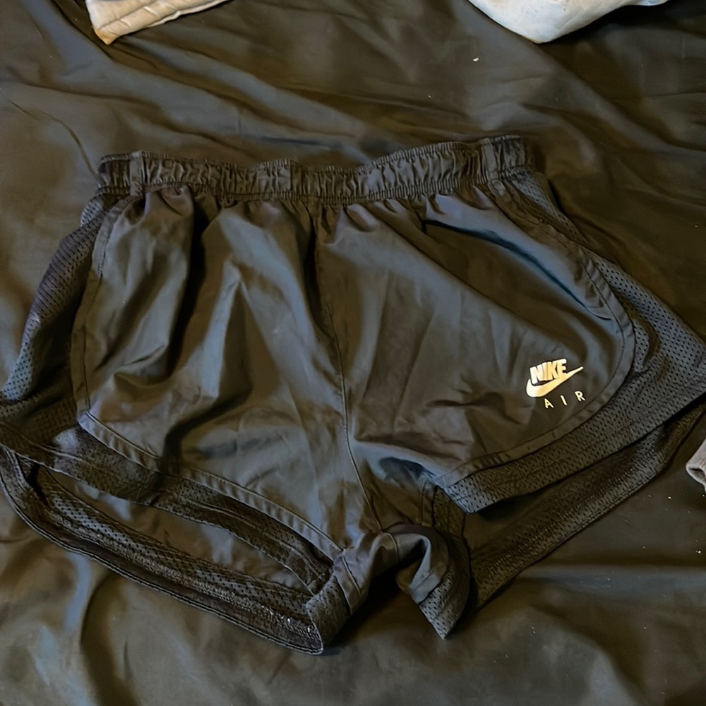 Women Nike shirts
